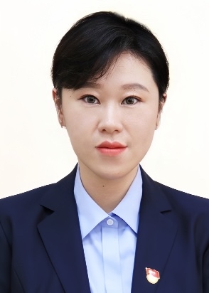 杨爽